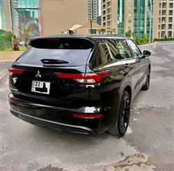 ميتسوبيشي اوتلاندر